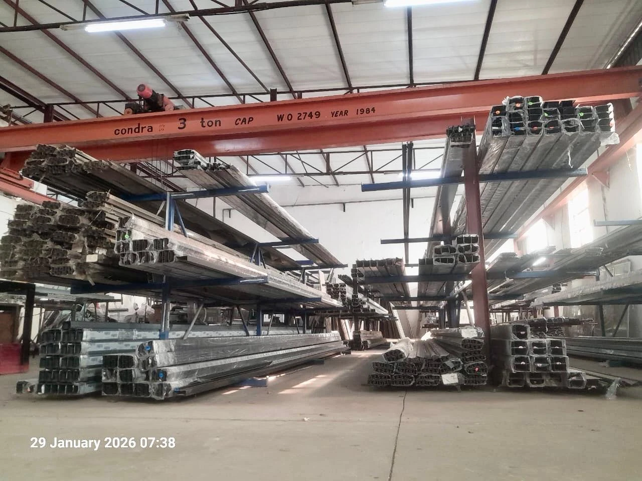 Aluminium profiles and accessories