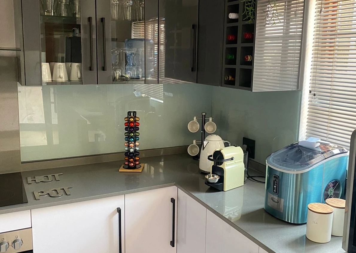 Painted glass kitchen splashback
