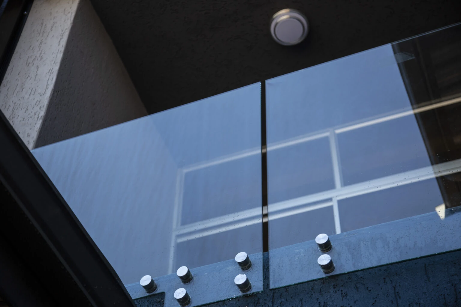 Toughened glass balustrading